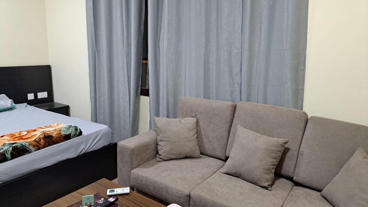 Dana Building Bed & Breakfast Muskat Bagian luar foto